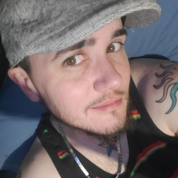 Meet your Posher, Chris - Picture 3 of 7